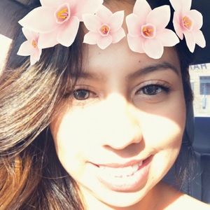 Meet your Posher, Mayra